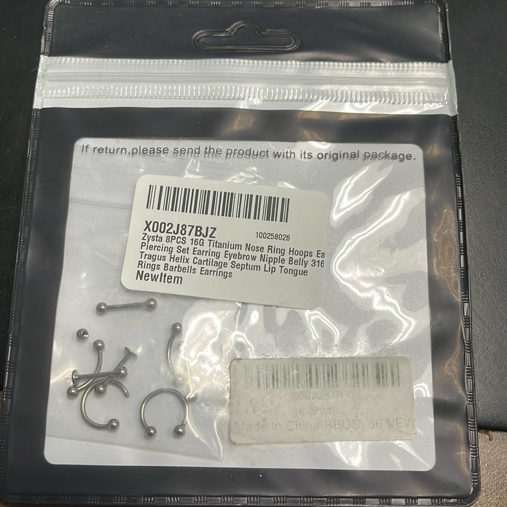 Earring set never opened